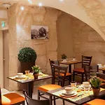 Hotel 85 Saint Honore Parigi