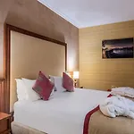 85 Saint Honore 3* Parigi