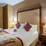 85 Saint Honore Parigi