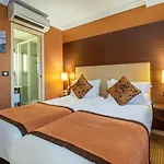 85 Saint Honore Hotel