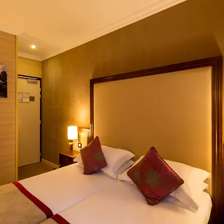 85 Saint Honore 3* Paris