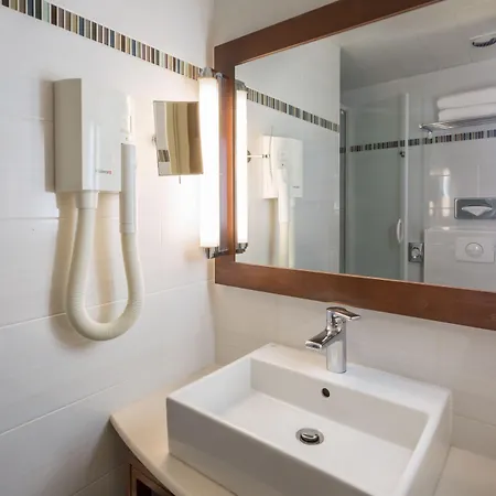 Hotel 85 Saint Honore Paris