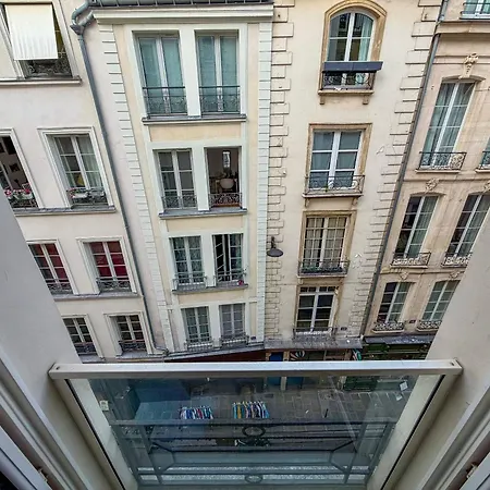 85 Saint Honore