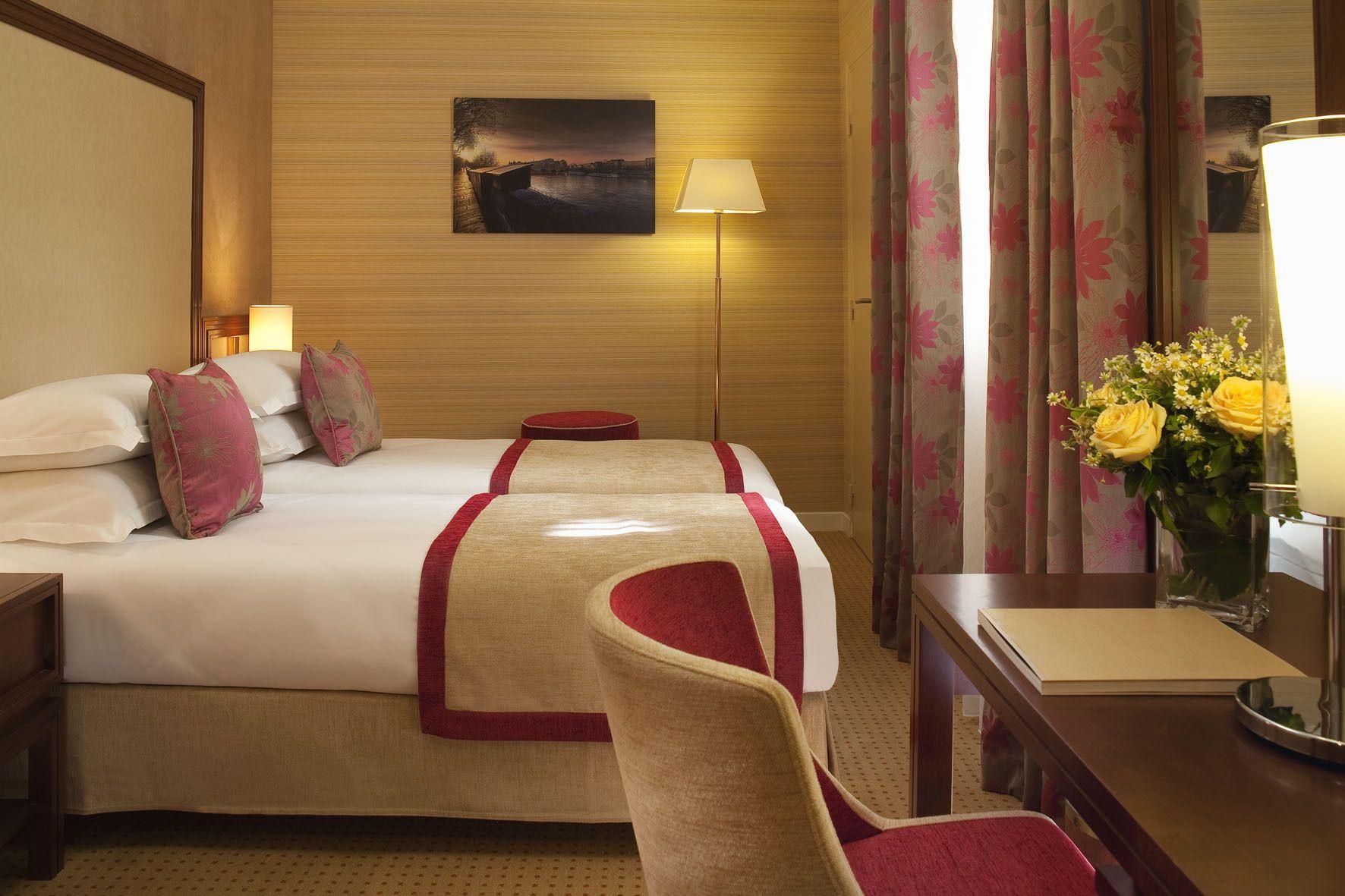 Hotel 85 Saint Honore 3*