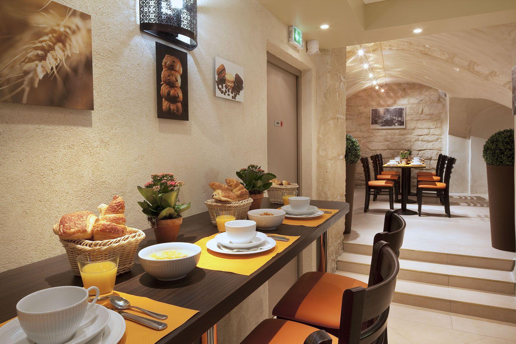 85 Saint Honore Hotel