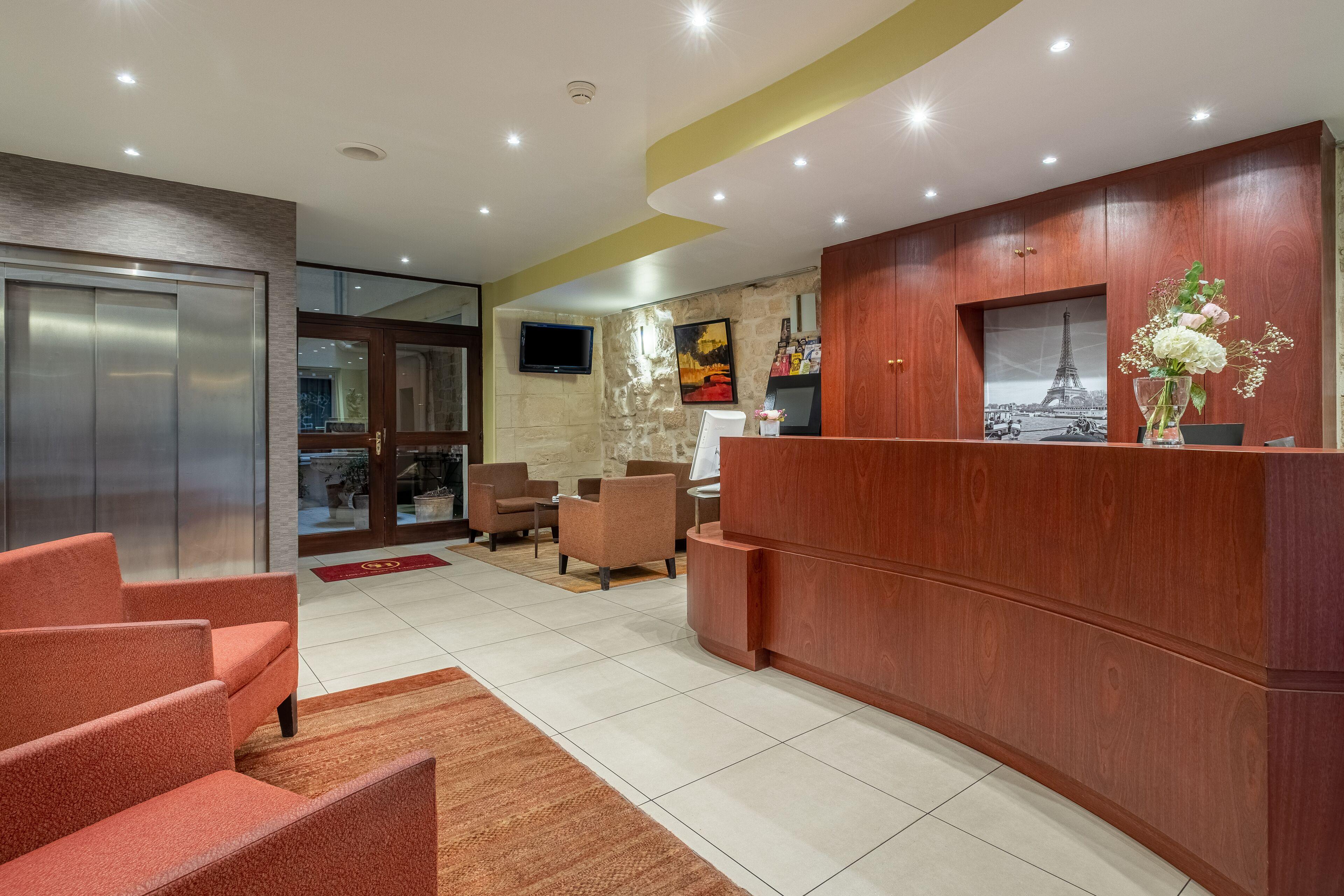 Hotel 85 Saint Honore 3*