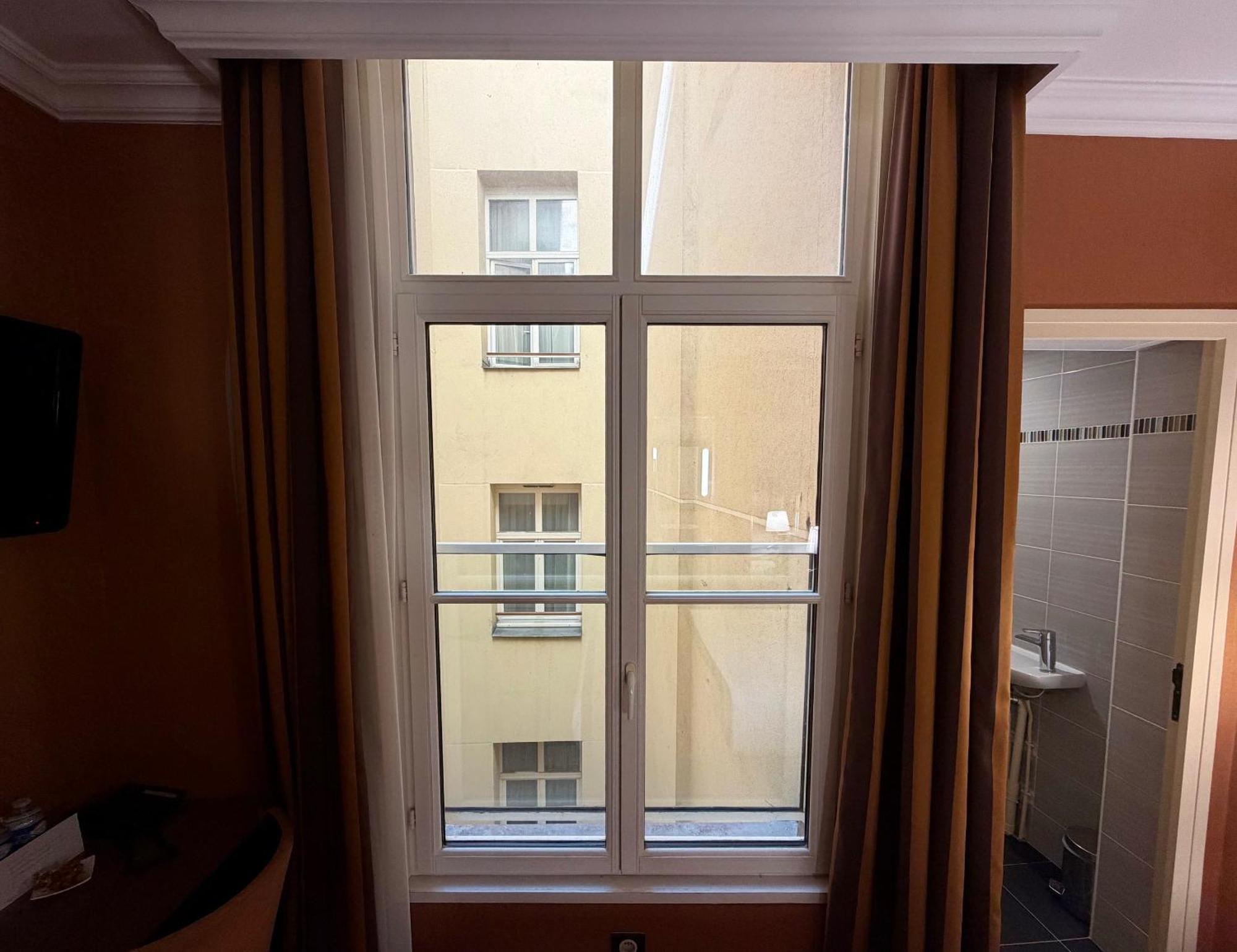 85 Saint Honore Hotel