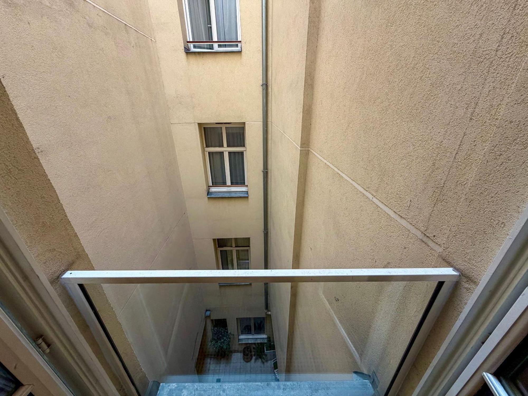 85 Saint Honore Hotel